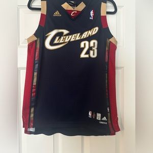 Lebron James NBA jersey kids size large